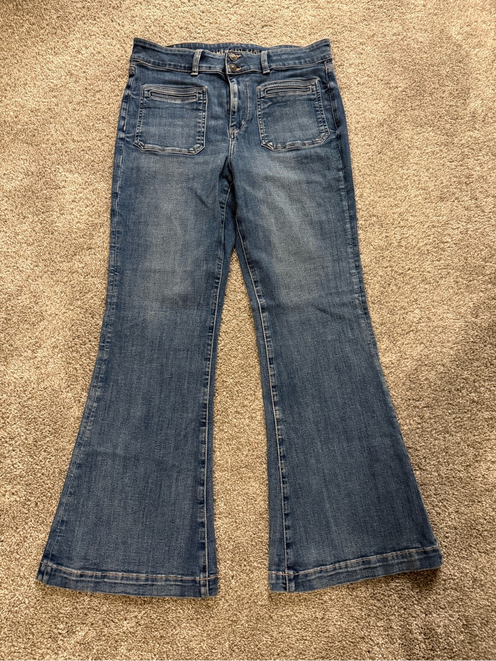 American Eagle Outfitters Women’s Blue Flared Wide-Leg Jeans